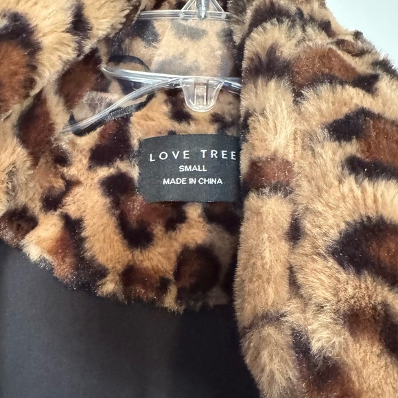 FAUX fur jacket - Picture 2 of 3